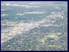 Landing on Toronto Pearson Airport 04